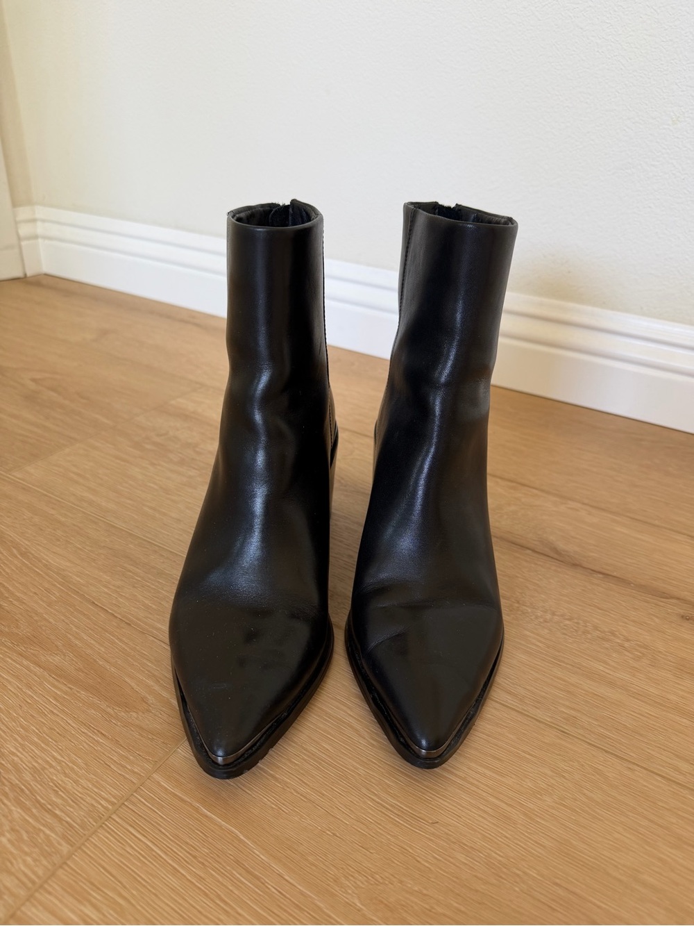 Steve Madden Pointed Toe Black Leather Ankle Boots
